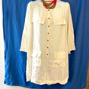 *NWOT* Venus pocketed romper